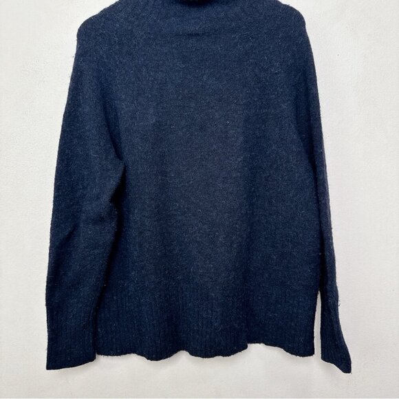 Aritzia Group By Babaton Womens Small Plutarch Sweater Blue Colro - Picture 11 of 12